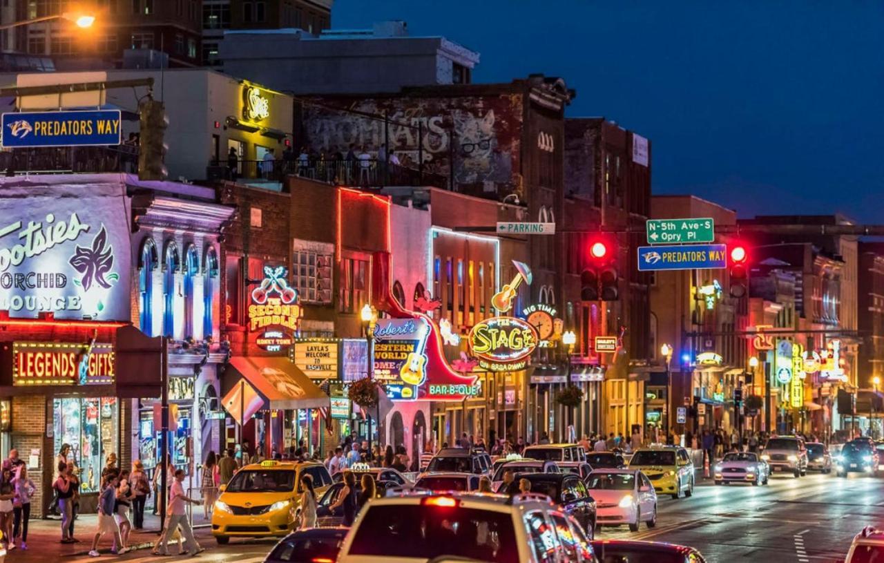 Stylish Downtown Nashville 3 Beds, 1 Bedroom With Private Patio, Parking Exterior photo